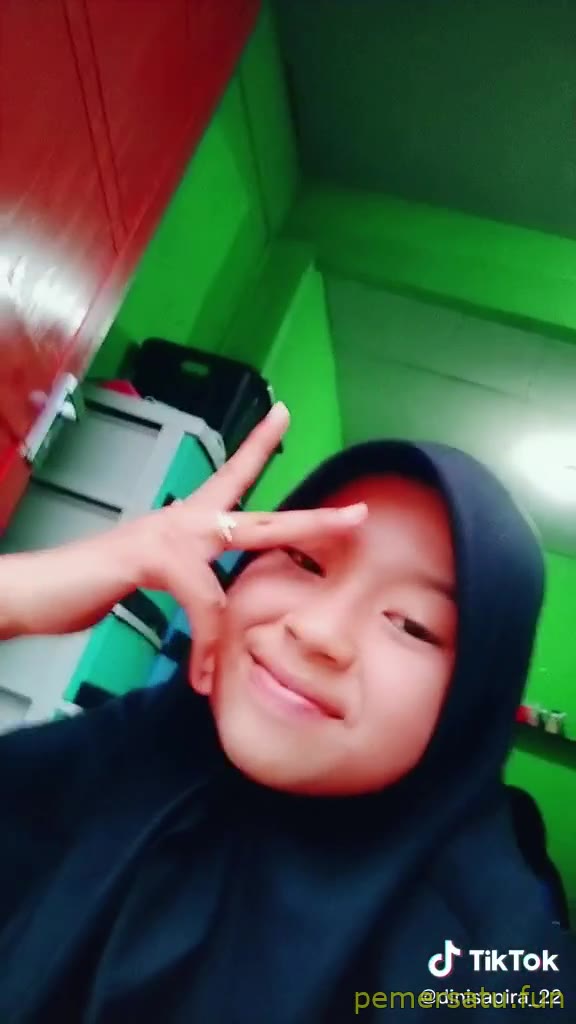 abg jilbab 18yo bikin konten demi 75k (1) - 6bbj5bfih876 - Bokep Indo - porno.bokepindo.com.co