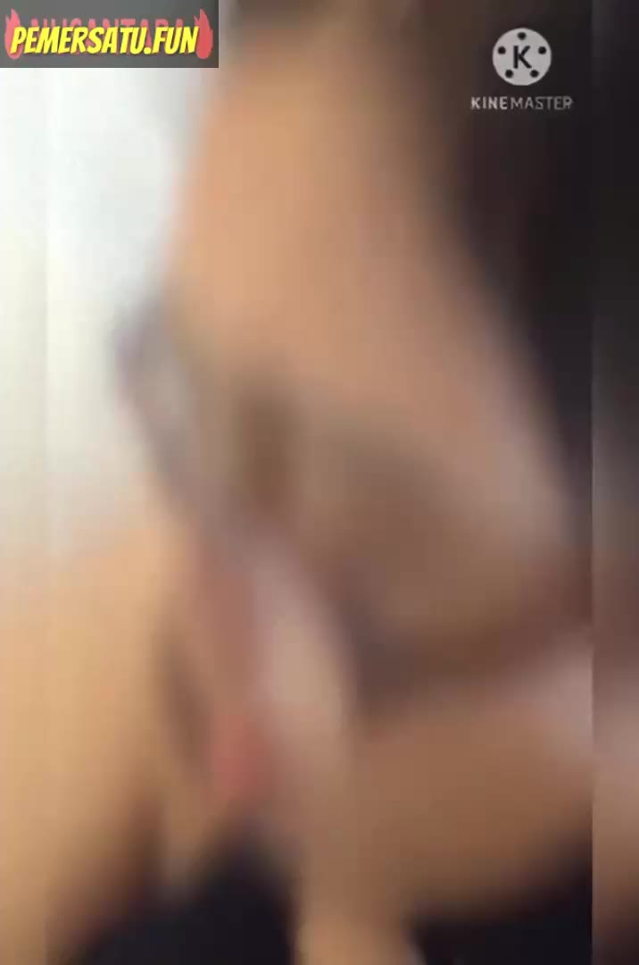 jilbab hitam kacamata cantik ngentot (1) - xb15078vhfs9 - Bokep Indo - porno.bokepindo.com.co