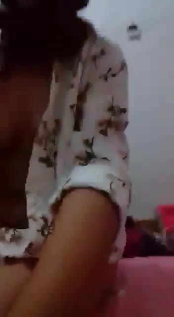Watch wardah jilbab kacamata lugu - Bokep Indo - indo.bokep22.com