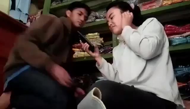 Video Bokep Pasangan Mesum Ngentot Saat Jaga Streaming Viral dood Pejuang Telegram Sotwe