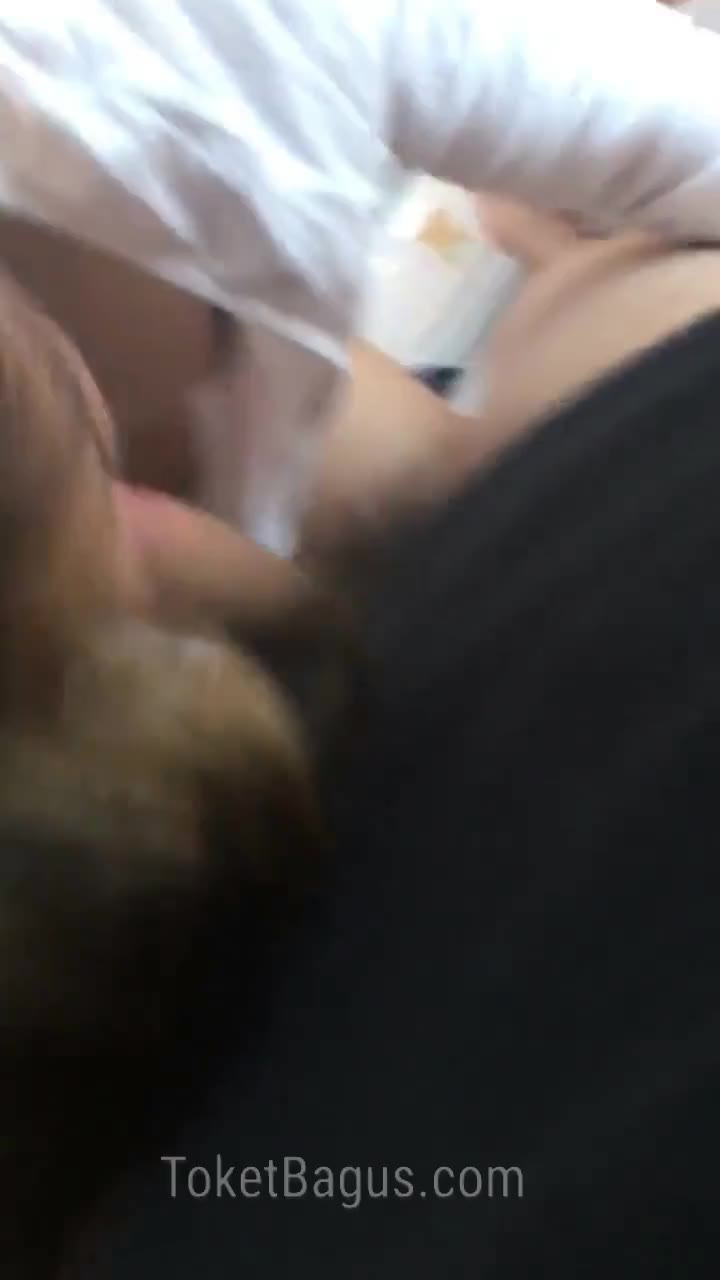 Nyepong sambil curhat - jdfvbp5t3ngb - Bokep Indo - doooood.co