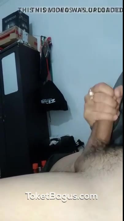 Jilbab isep kontol papa tiri