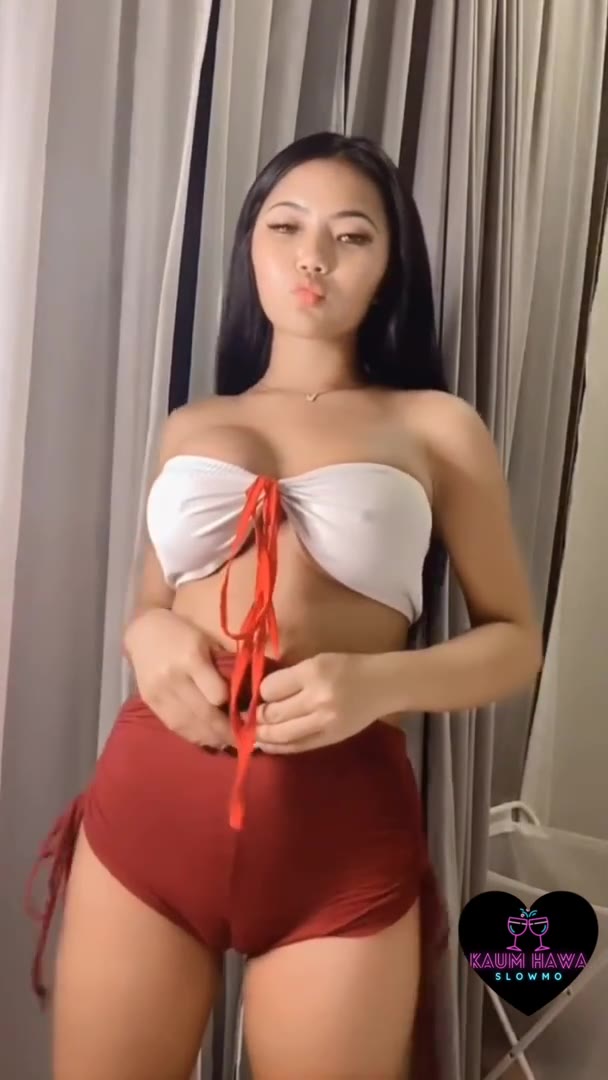 PraewAsian aka phatcharin22 Videos 12 - DoodStream - PoopHD