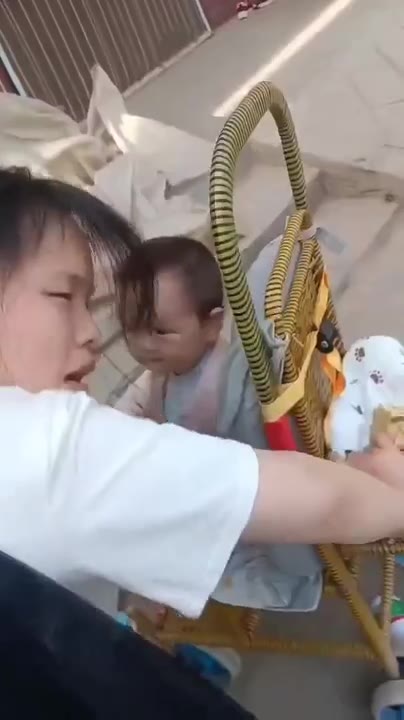 Lagi jaga anak malah di sodok - 32kyqmr2t82z - Bokep Indo - doooood.co