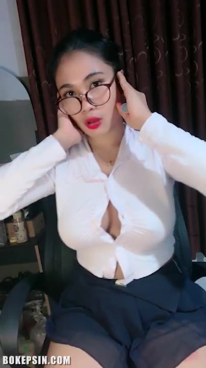 Watch Cosplay Bu Dosen Nakal DMX Gika Putu Cahaya - DoodStream - Bokep Indo - porno.bokeptub.com