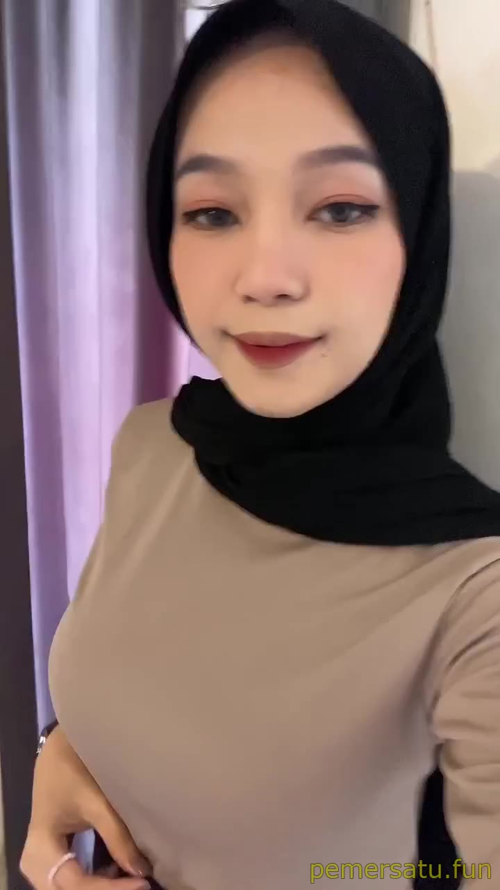 jilbab anggun toket gede pamer susu - nuu6w0nworru - Bokep Indo - porno.bokepindo.com.co