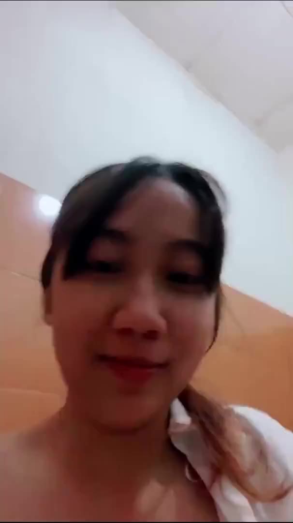 Cyra Cantik Toge Live Bugil Pamer Body