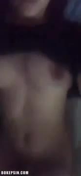 Watch Bokep Indo Viral SYAKIRAH Colmek VCS - BOKEPSIN - DoodStream - Bokep Indo - indo.bokep22.com
