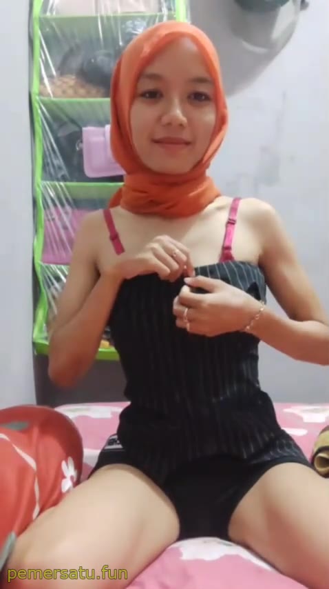 putri buguru hijab tocil (4)