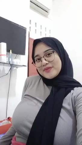 Acha Imut Toge Pakai Hijab - DoodStream - qe0nbuugejnt - Bokep Indo - porno.bokepindo.com.co