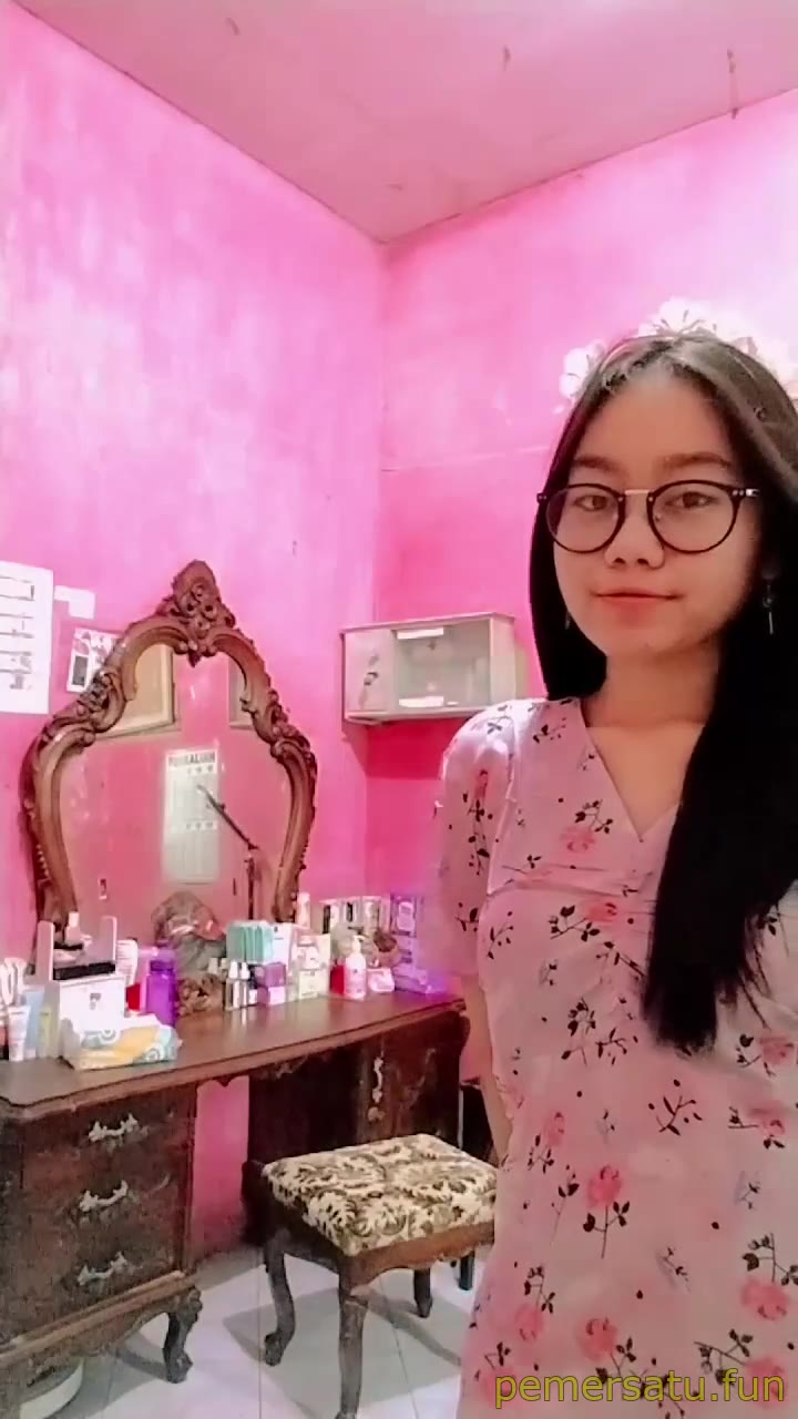 abg lugu berkacamata bernama Cindy yang viral di tiktok (1) - caej0xl80j01 - Bokep Indo - doooood.co