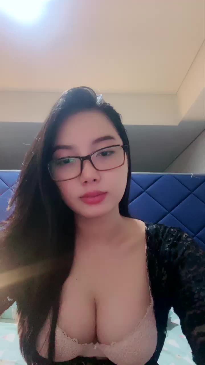 Watch Liaaaa laagi - Bokep Indo - doooood.co