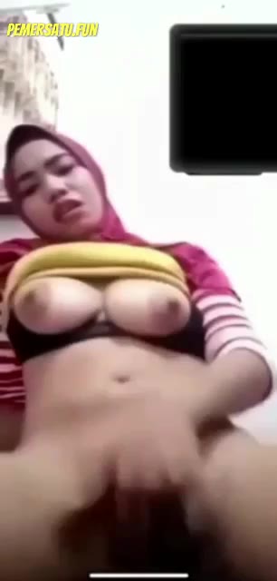 Vcs Ibu Guru Hijab Merah - fk6h8cfuetlv - Bokep Indo - porno.bokepindo.com.co