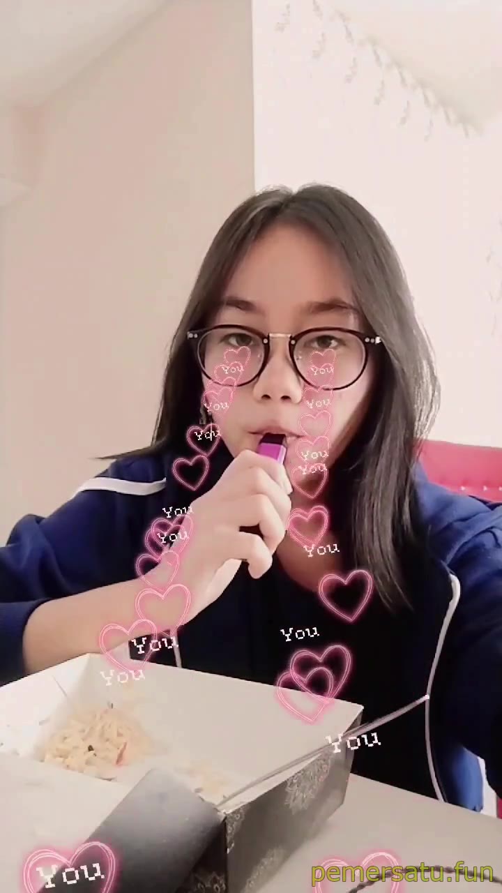 abg lugu berkacamata bernama Cindy yang viral di tiktok (92) - cjryxt2i54c3 - Bokep Indo - porno.bokepindo.com.co