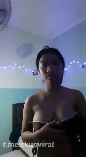 Cewek Abg bugil joget di tiktok demi pacar