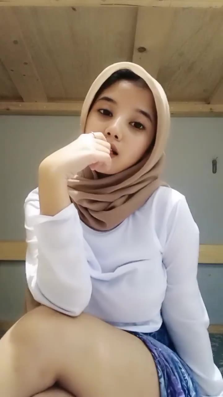 Neneng Mainin Nenen Bikin Sange Bawaannya Hijab