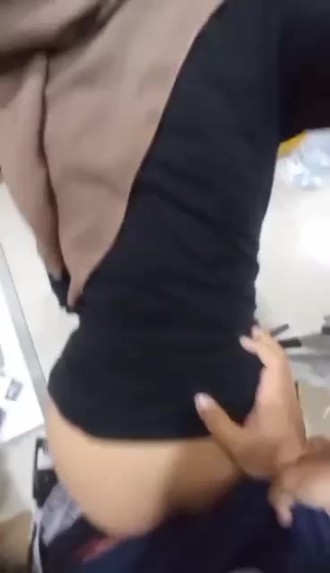 Video Bokep Hijab Ngewe Pegawai Konter - Kamar Bokep