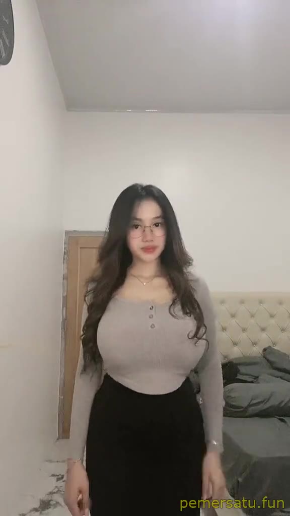 toket gede kacamata viral di tiktok (1) - prye244e01il - Bokep Indo - porno.bokepindo.com.co