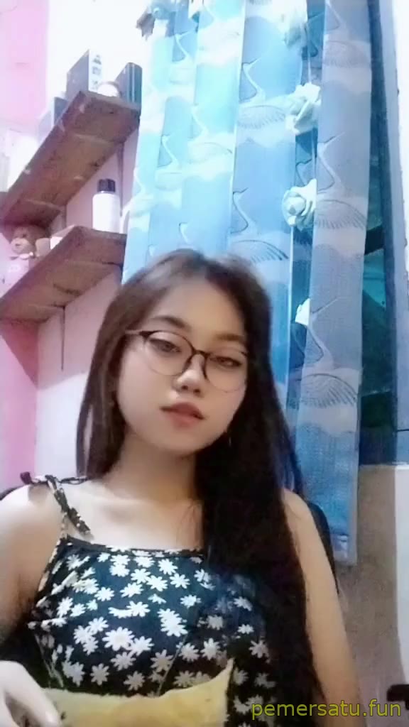 Watch abg lugu berkacamata bernama Cindy yang viral di tiktok (63) - Bokep Indo - doooood.co