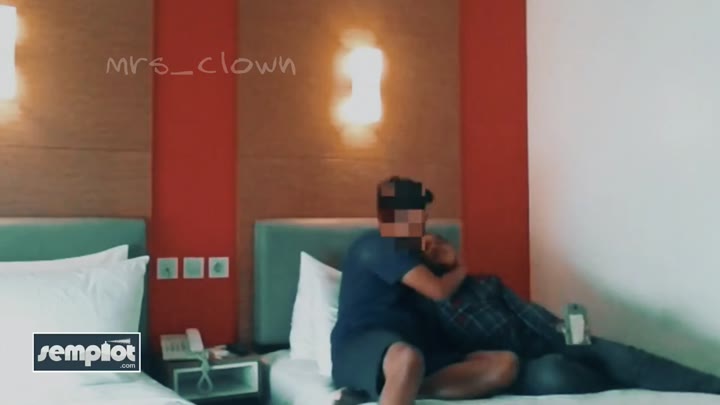 Booking Ukhti Ngentot di Hotel