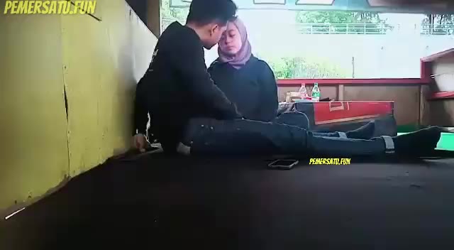 Nyepong di warung - 6lb1x6hmyt9v - Bokep Indo - porno.bokepindo.com.co