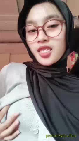 kacamata jilbab kombinasi pas ditambah cakep (3) - 0wgfuk26nhhc - Bokep Indo - porno.bokepindo.com.co