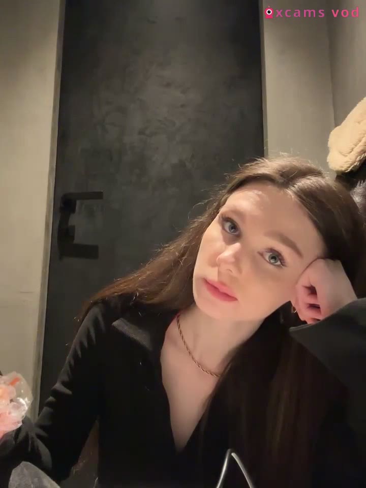 MilaBee camshow