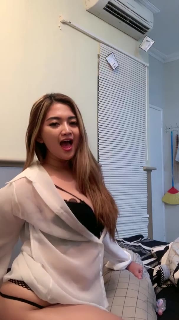 TANTE ZARA MONTOK LIVESHOW - 98uw0o4sqi2i - Bokep Indo - bokepviral.live