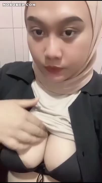 Bokep Indo Gadis Hijab Toge Pamer Susu Pro Lendir Sotwe Bokep video Malam