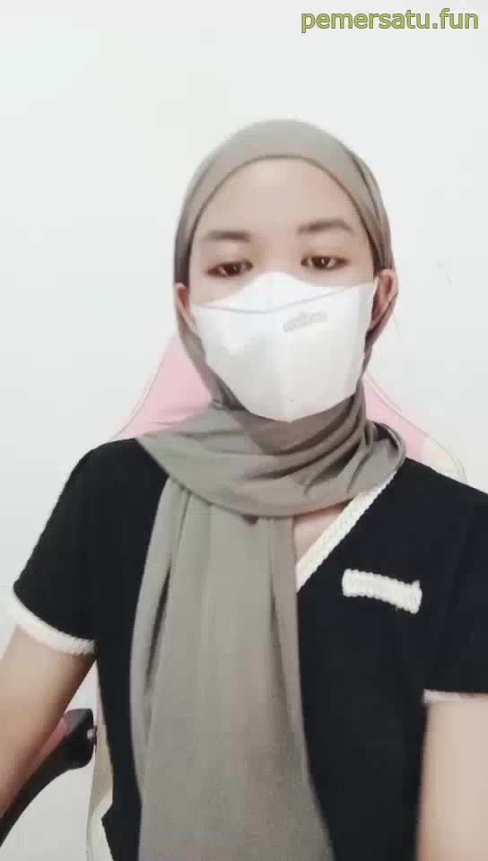 jilbab colmek di kursi gaming - 79bq28nncozs - Bokep Indo - indo.bokep22.com