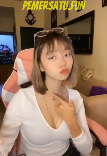 Nia Arisha PEMERSATU DOT FUN (23) - 1gzuocv4yiwf - Bokep Indo - doooood.co