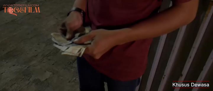 ⠀