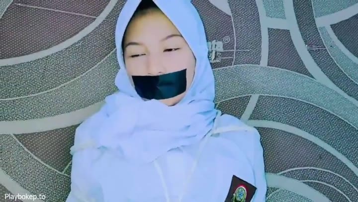 Jilbab Indo Esempeh Disekap