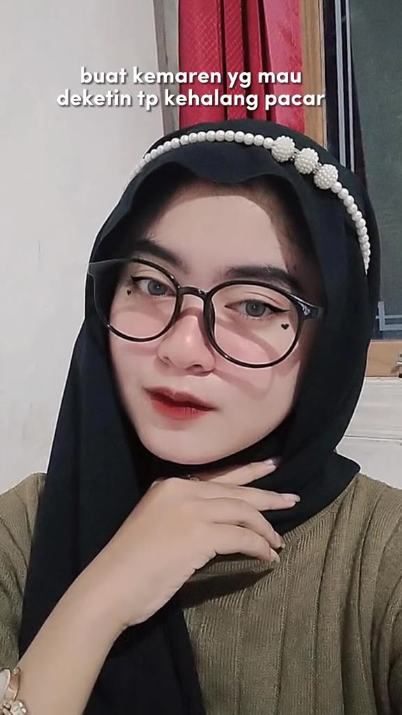 Vidio Viral Cewek Cantik Gingsul bokep korea bokep