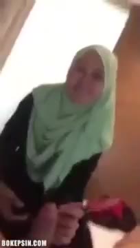 Bu Guru Hijab Sange Nakal mp4 - PoopHD