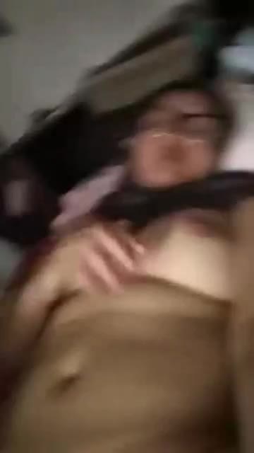 cewek berjilbab mainan payudara dan meki sambil selfie part 2 - www seksi one - DoodStream - 1rxtolizoa2r - Bokep Indo - porno.bokepindo.com.co