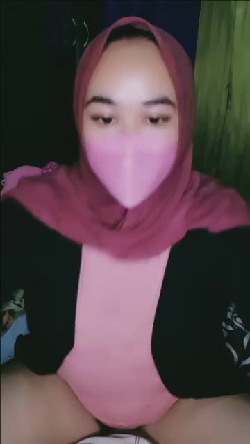 Toket Deby Hijab Binal