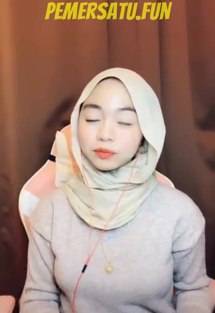 Nia Arisha PEMERSATU DOT FUN (26) - wrn4ha0zbifk - Bokep Indo - porno.bokepindo.com.co