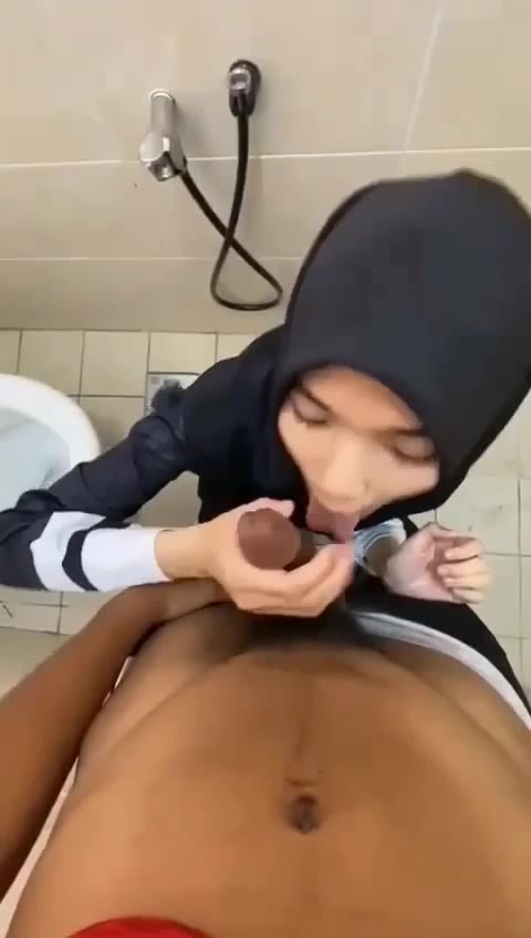 Uhkty Belia Sepong Di Toilet