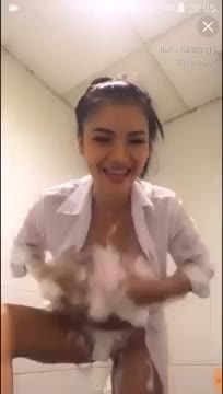 Watch Tante Toge Cantik Mandi - Bokep Indo - doooood.co