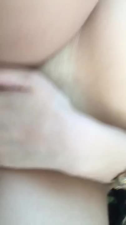 Video Bokep Ngewe Amoy Mata di Tutup - Kamar Bokep