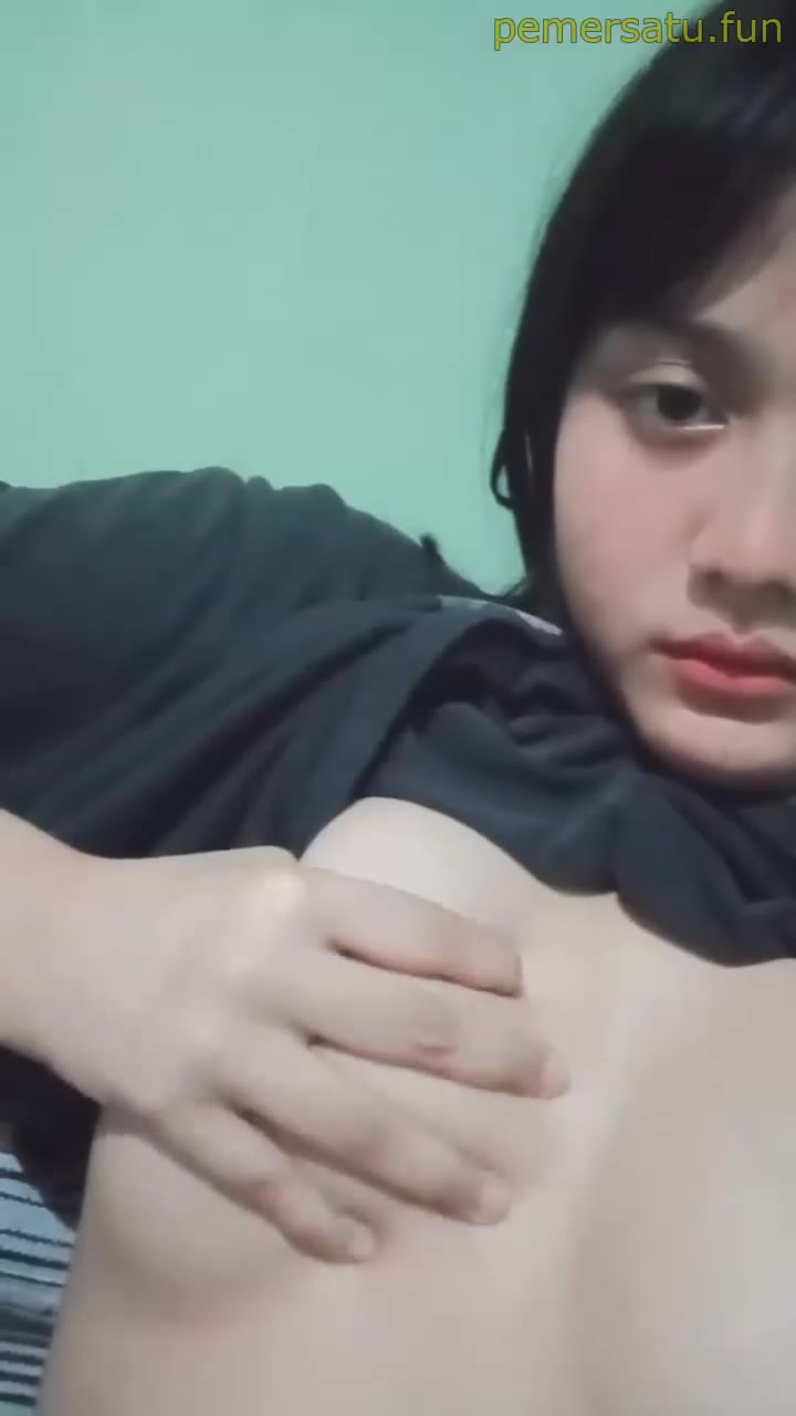 abg mulus 18yo esema pap bugil (2)
