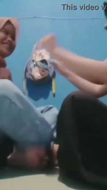 Watch hijab lesbi besar - Bokep Indo - bokepviral.live