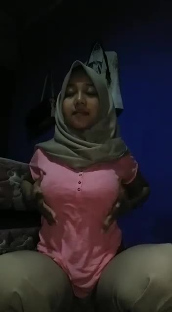 Kiki Hijab 04 - DoodStream - iny0jdzx6ffr - Bokep Indo - porno.bokepindo.com.co