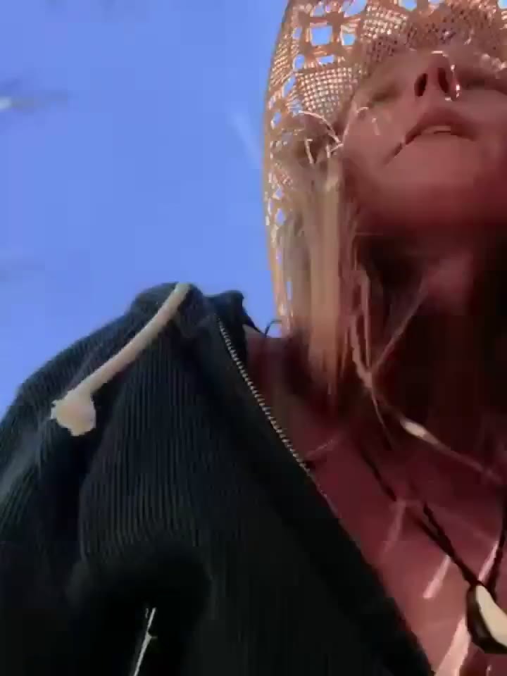 GoldenFlameGoddess 1