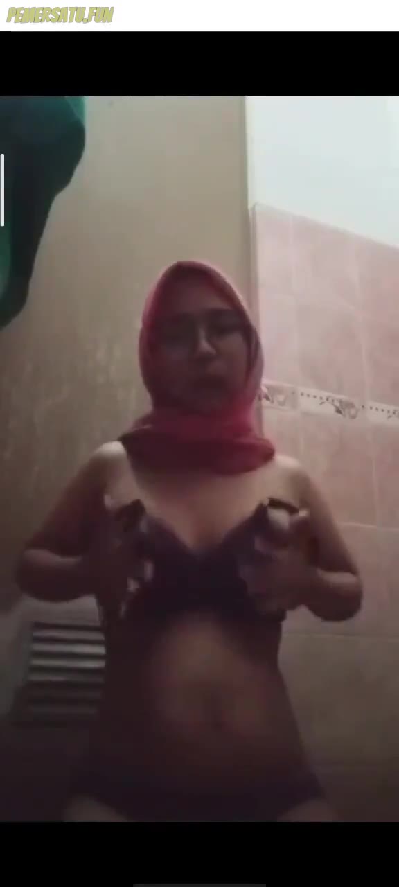 jilbab merah muda remas toket (2) - b1iidplge5ze - Bokep Indo - porno.bokepindo.com.co