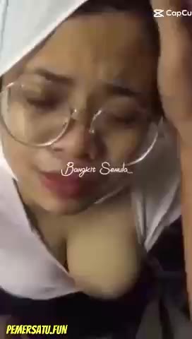 jilbab putih kacamata udah sange kocok kontol(2023 06 25 18 26 20 338) - 7f1rnn7c14gb - Bokep Indo - porno.bokepindo.com.co