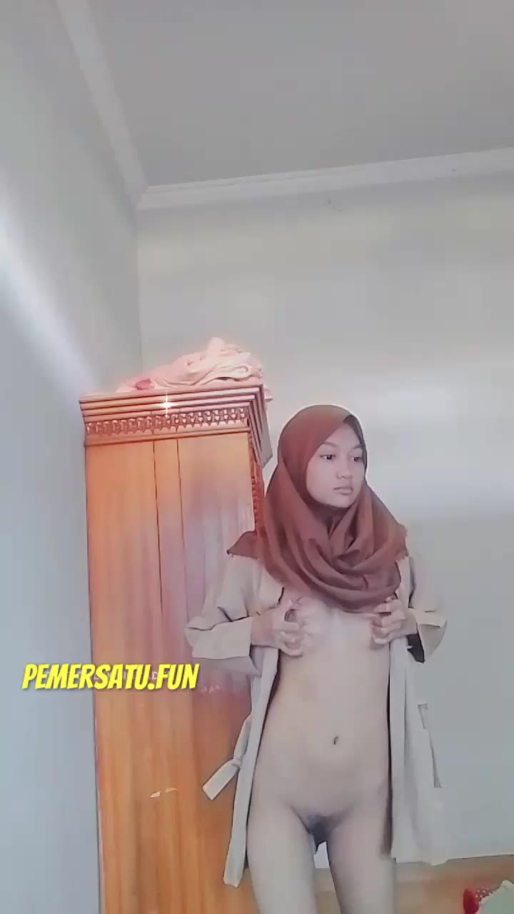 viral jilbab cantik 18yo pulang sekolah pap susu (9)-merged-1684499213143 - zb1rqas1p1d9 - Bokep Indo - porno.bokepindo.com.co