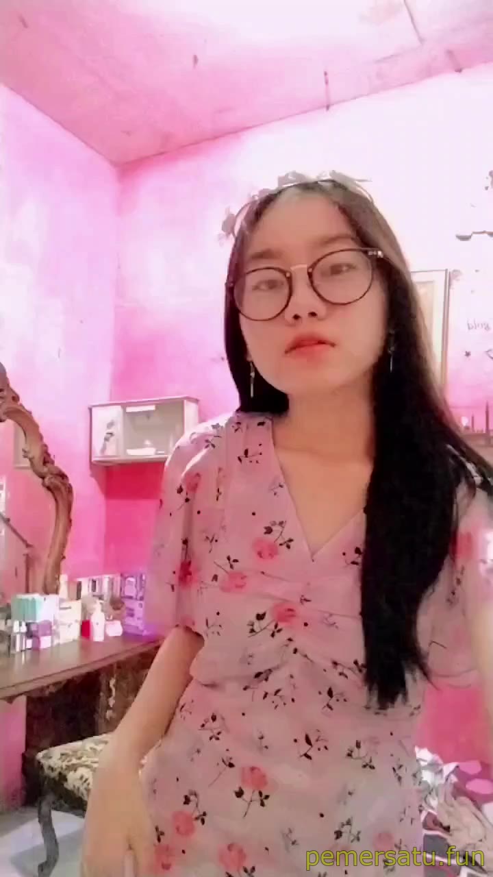 abg lugu berkacamata bernama Cindy yang viral di tiktok (61) - aifsp2x795gy - Bokep Indo - porno.bokepindo.com.co