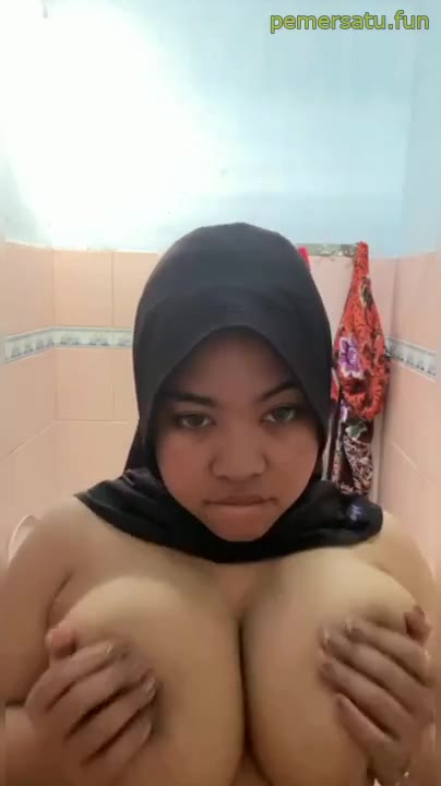 jilbab cantik yang viral memeknya wangi toketnya brutal (7) - e54av4y0482m - Bokep Indo - porno.bokepindo.com.co